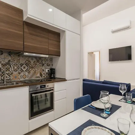 The Rent - Two-bedroom Close To San Pietro * Rome